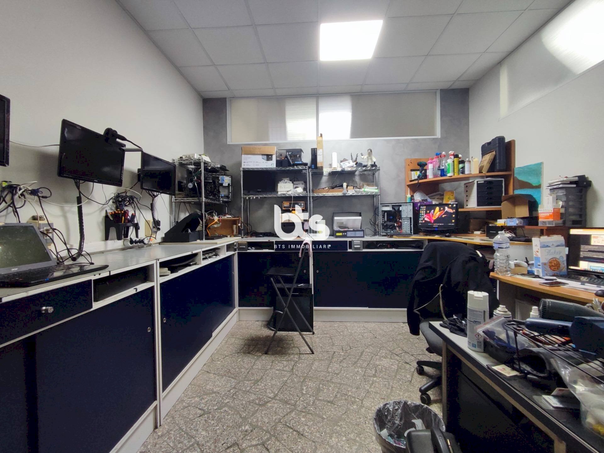 Foto 3 - Locale Commerciale Via Vittorio Veneto
 
25, Grumello del Monte - foto 3