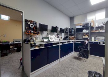 Foto 4 - Locale Commerciale Via Vittorio Veneto
 
25, Grumello del Monte - foto 4