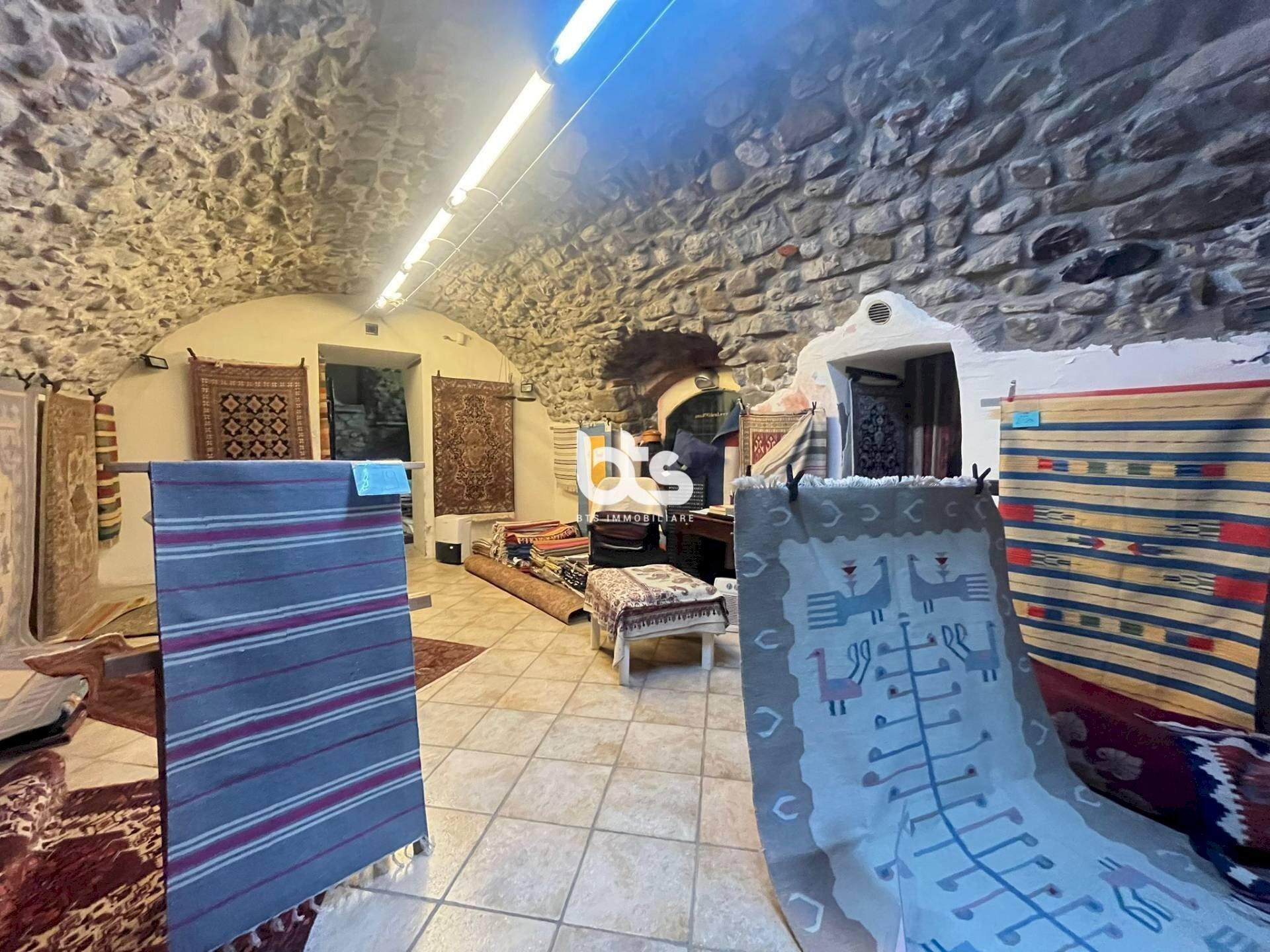 Foto 1 - Locale Commerciale via Lucia Piccinelli, 26, Sarnico - foto 1