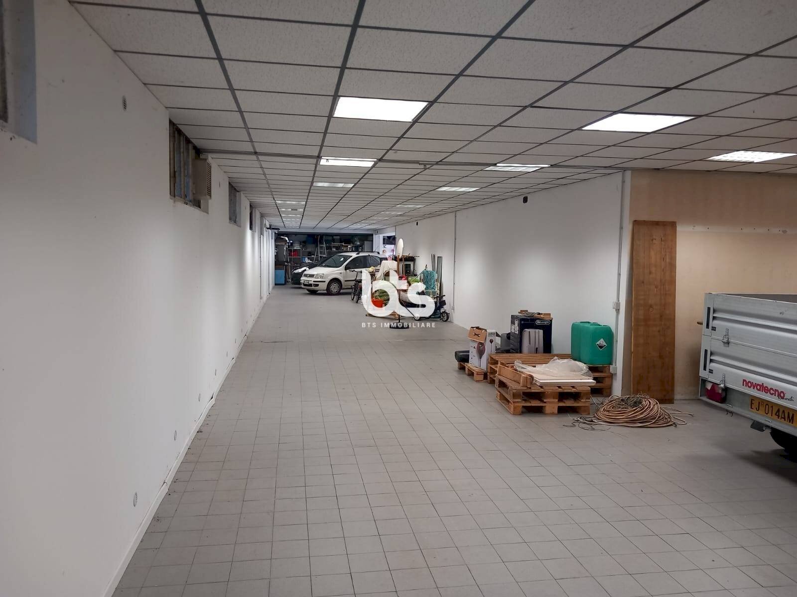 Foto 1 - Capannone brescia
 
2, Grumello del Monte - foto 1