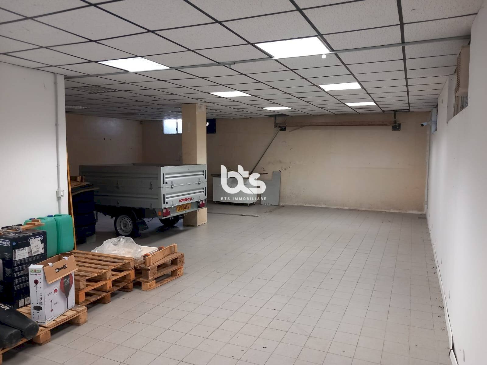 Foto 3 - Capannone brescia
 
2, Grumello del Monte - foto 3