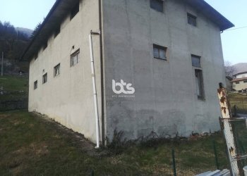 Foto 2 - Magazzino via vizzanga
 
33, Adrara San Rocco - foto 2