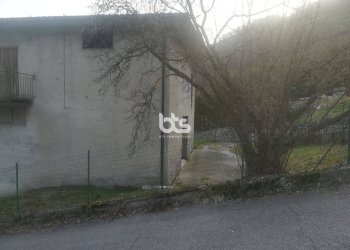 Foto 4 - Magazzino via vizzanga
 
33, Adrara San Rocco - foto 4