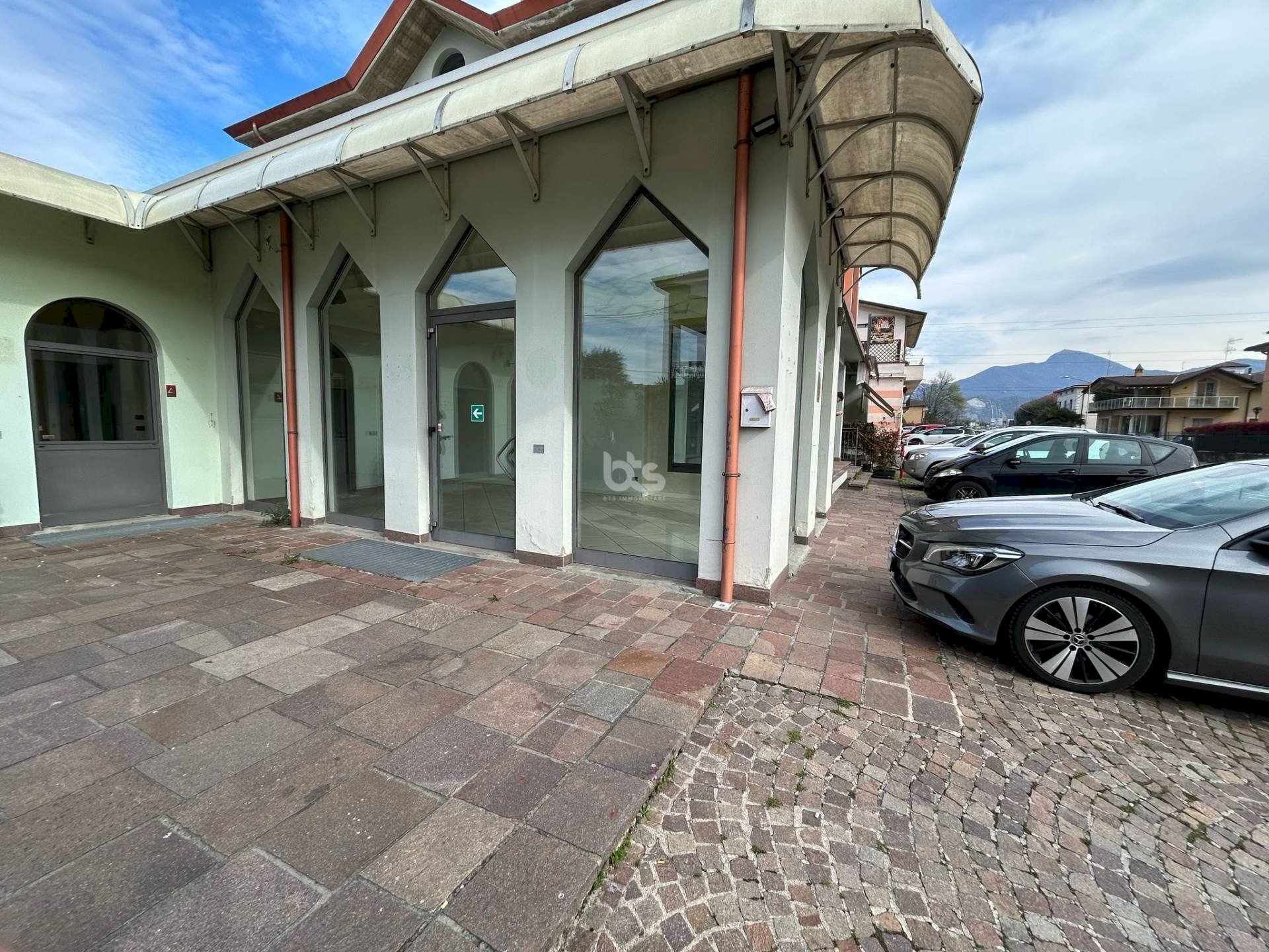 Foto 1 - Commercial Premises via sarnico
 
11, Capriolo - photo 1