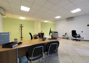 Foto 3 - Attività Commerciale VIA BONINI, Foresto Sparso - foto 3