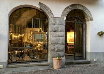 Foto 1 - Locale Commerciale via lantieri, Sarnico - foto 1