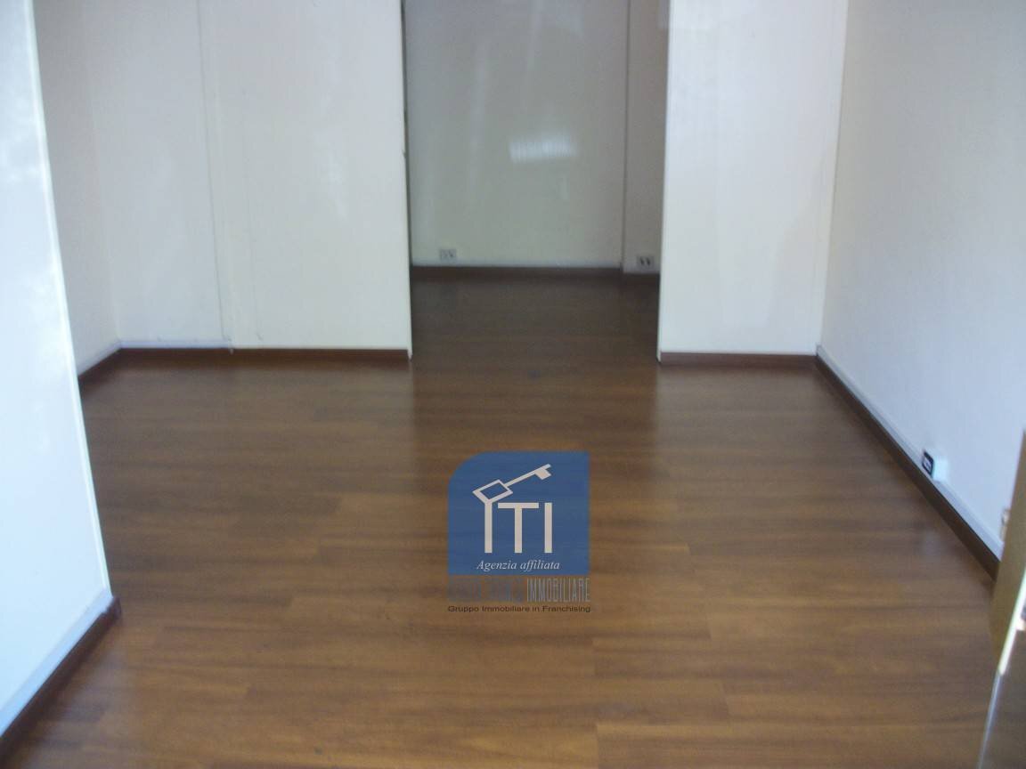 Foto 3 - Negozio Via Tuscolana, Roma - foto 3