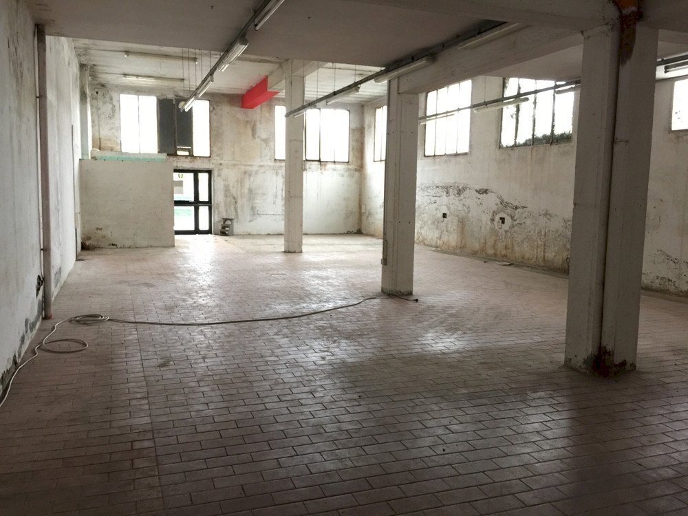 Foto 3 - Commercial Activity via cesare battisti, Ponsacco - photo 3