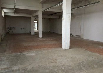 Foto 1 - Attività Commerciale via cesare battisti, Ponsacco - foto 1