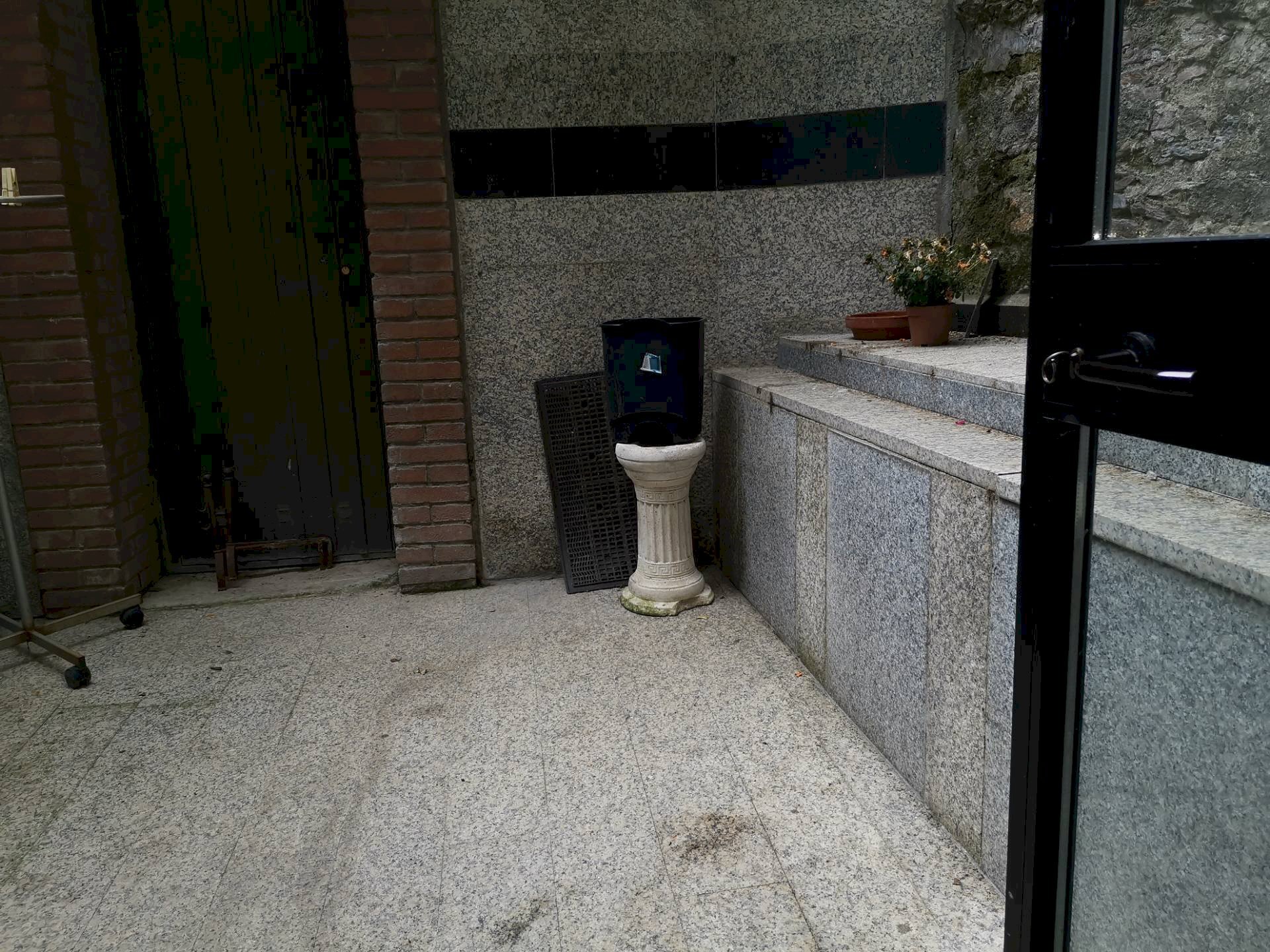 Foto 1 - Attività Commerciale via Piavola
 
55, Buti - foto 1