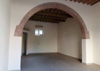 Foto 1 - Attività Commerciale via valdera, Ponsacco - foto 1