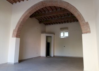 Foto 3 - Attività Commerciale via valdera, Ponsacco - foto 3