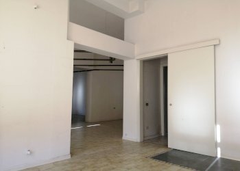 Foto 1 - Commercial Activity via primo maggio, Ponsacco - photo 1