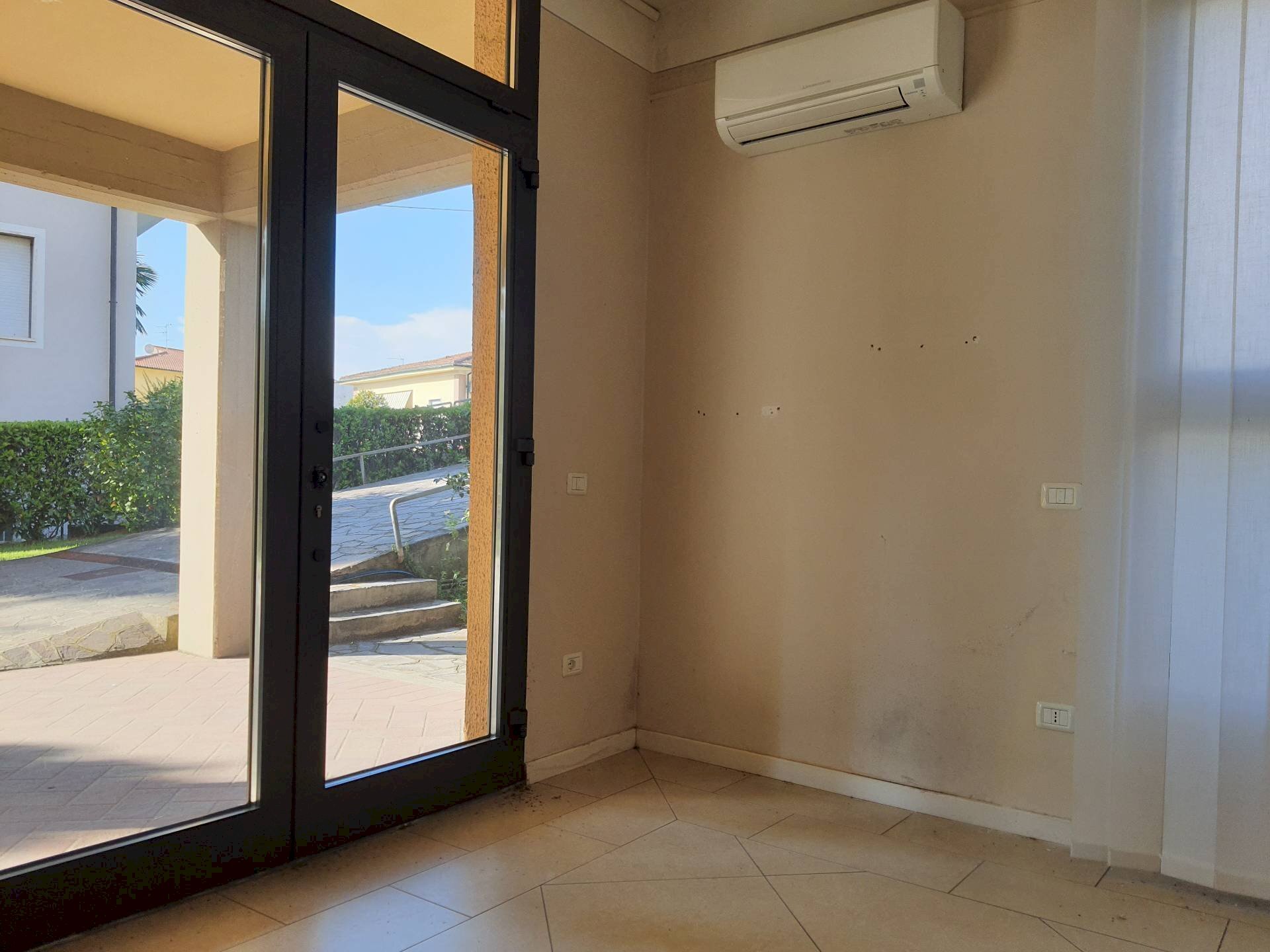 Foto 2 - Commercial Activity Via Luigi Calvani, Castelfranco di Sotto - photo 2