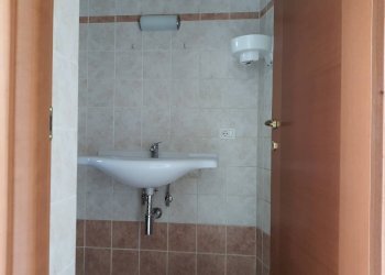 Foto 9 - Commercial Activity Via Luigi Calvani, Castelfranco di Sotto - photo 9