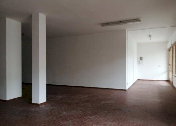 Foto 3 - Commercial Activity via valdera capannoli
15, Ponsacco - photo 3