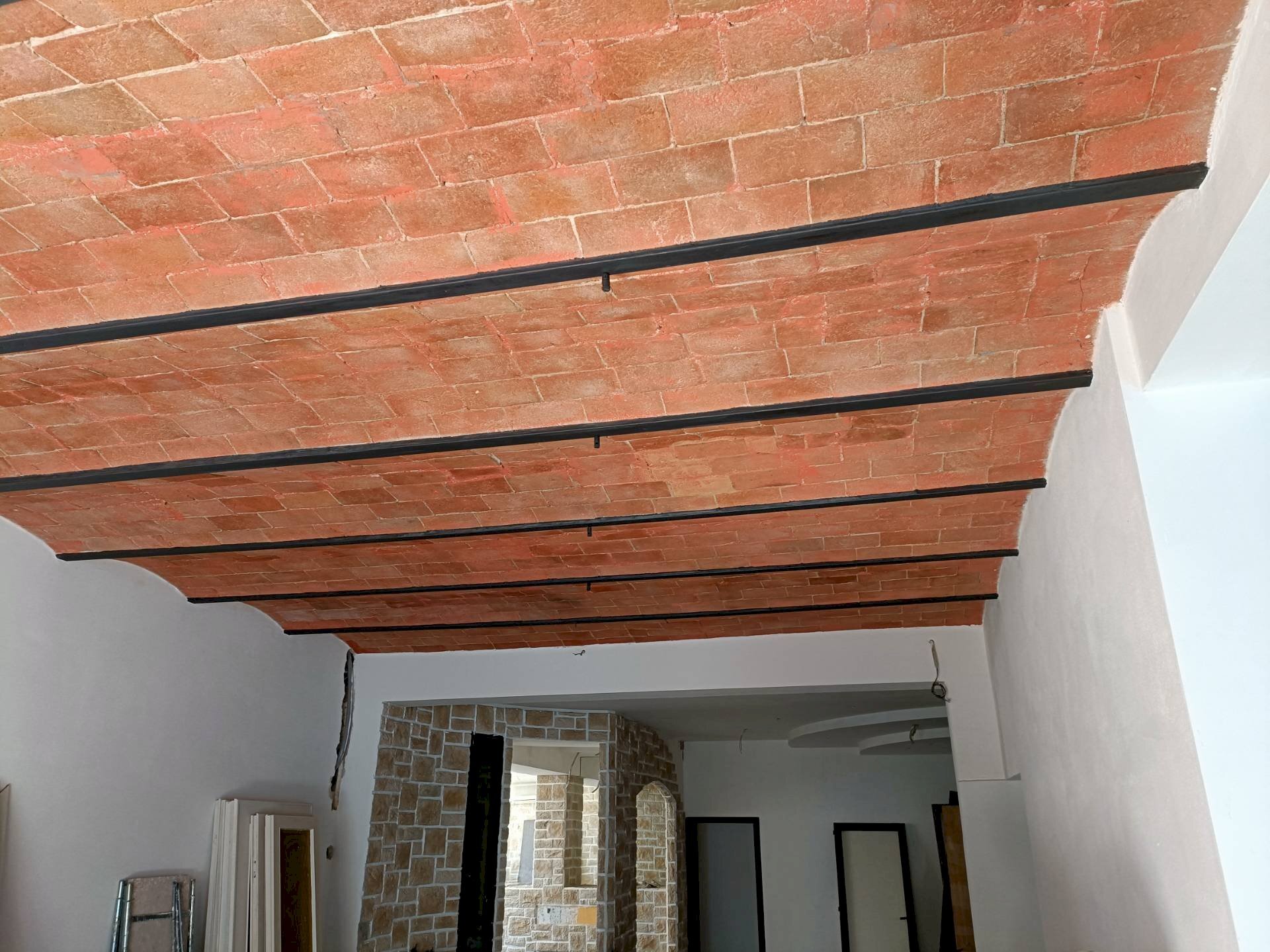 Foto 3 - Attività Commerciale via matteotti, Crespina Lorenzana - foto 3