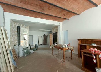 Foto 10 - Attività Commerciale via matteotti, Crespina Lorenzana - foto 10