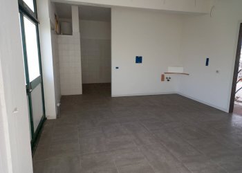 Foto 6 - Attività Commerciale Via Vittorio Veneto
 
8, Crespina Lorenzana - foto 6