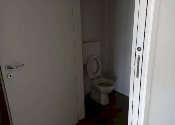 Foto 9 - Attività Commerciale Via Vittorio Veneto
 
8, Crespina Lorenzana - foto 9