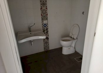 Foto 10 - Attività Commerciale Via Vittorio Veneto
 
8, Crespina Lorenzana - foto 10