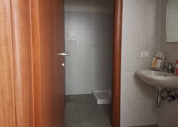 Foto 5 - Attività Commerciale via Galilei
 
25, Buti - foto 5