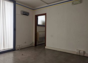 Foto 11 - Attività Commerciale via Galilei
 
25, Buti - foto 11