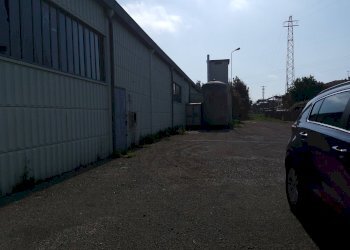 Foto 2 - Magazzino via Provinciale Vicarese
 
120, Calcinaia - foto 2