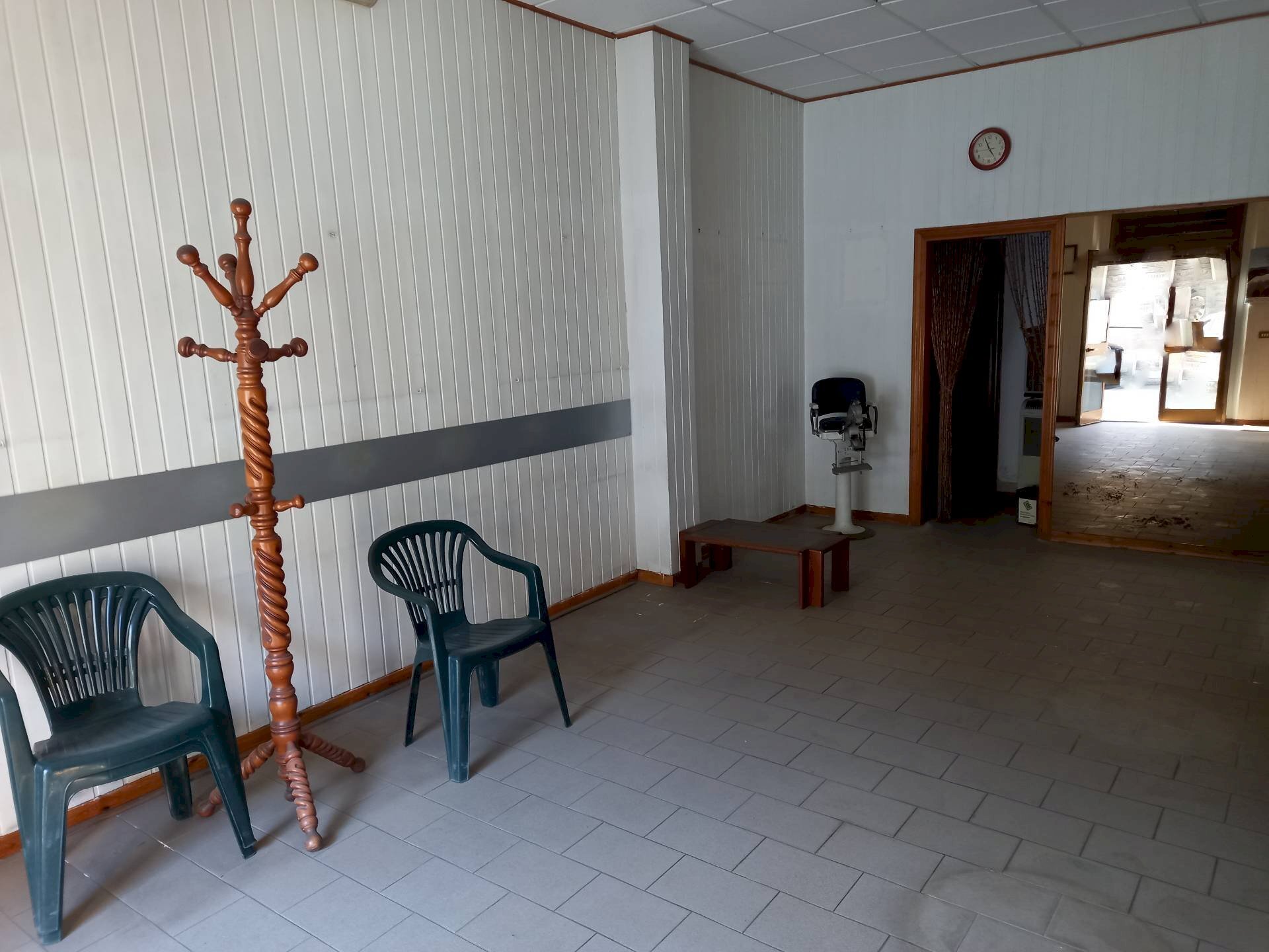 Foto 3 - Attività Commerciale Via Gramsci
 
16, Casciana Terme Lari - foto 3