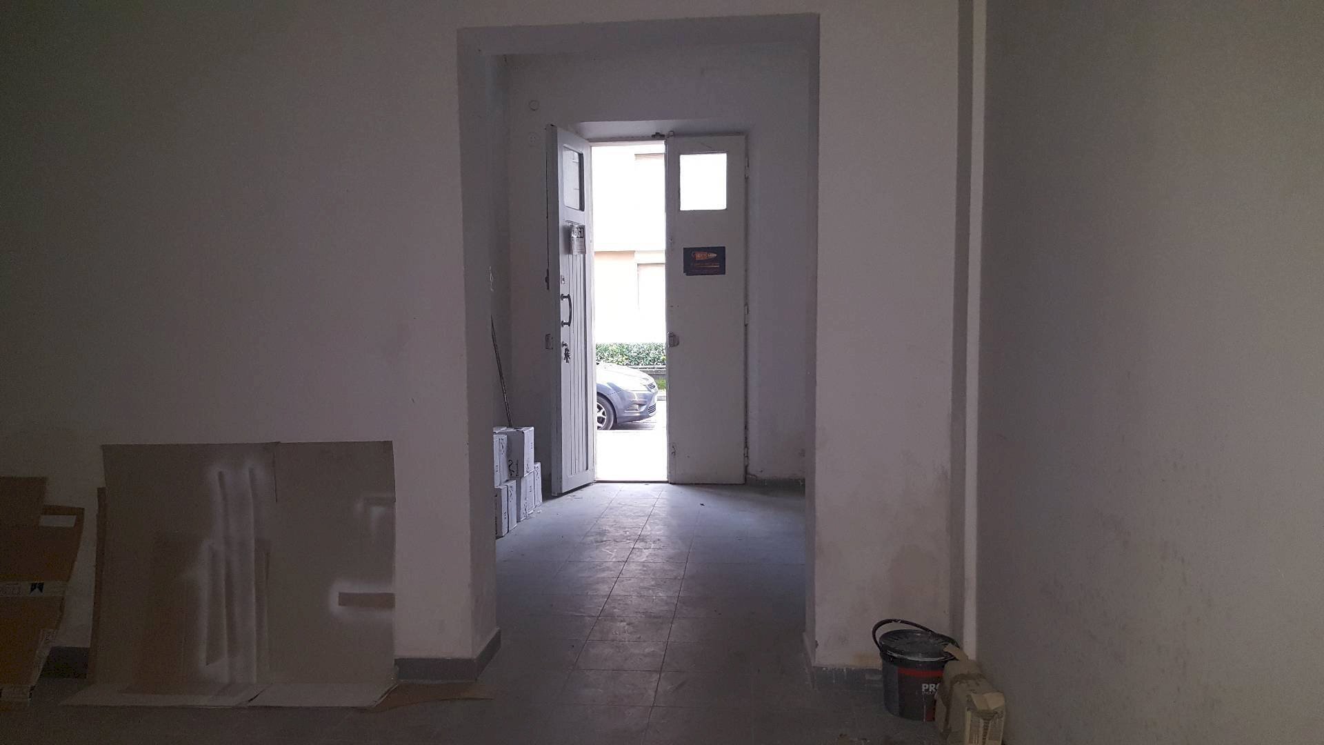 Foto 3 - Attività Commerciale Piazza Carlo Goldoni, Fucecchio - foto 3