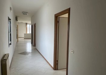 Foto 7 - Attività Commerciale via volterrana
 
12, Terricciola - foto 7