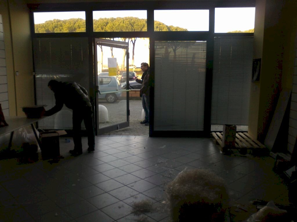 Foto 3 - Attività Commerciale via cesana
 
85, Vicopisano - foto 2