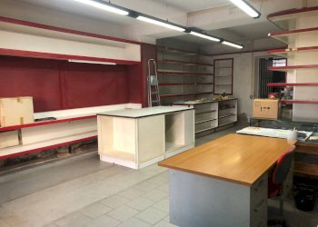 Foto 2 - Commercial Activity via del porto
78, Massarosa - photo 2