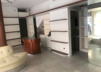 Foto 4 - Attività Commerciale Via Pietro Maroncelli, Viareggio - foto 4