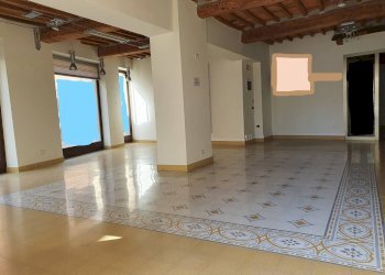 Foto 1 - Commercial Activity Via Augusto Passaglia
 
210, Lucca - photo 1