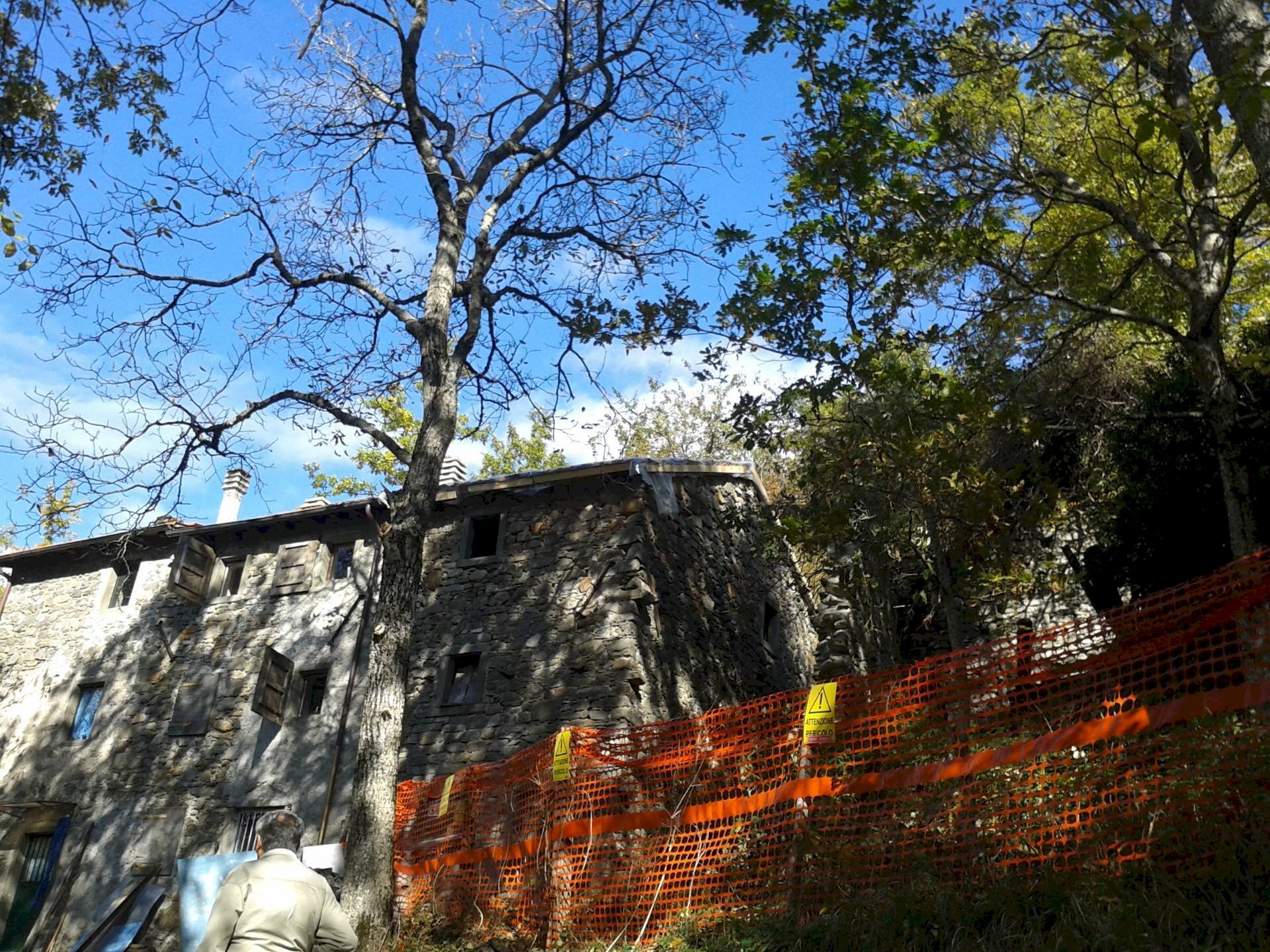 Foto 1 - Casa indipendente Via del Carmine
 
13, Sillano Giuncugnano - foto 1