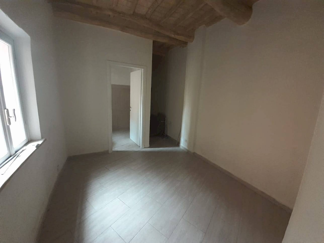 Foto 2 - Commercial Activity via Borgo Giannotti, Lucca - photo 2