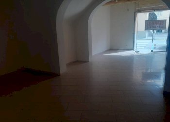 Foto 1 - Commercial Activity via Borgo Giannotti, Lucca - photo 1