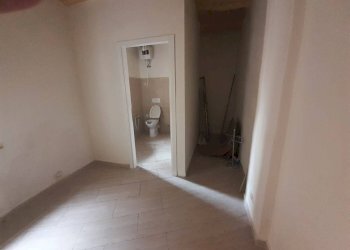 Foto 12 - Commercial Activity via Borgo Giannotti, Lucca - photo 12