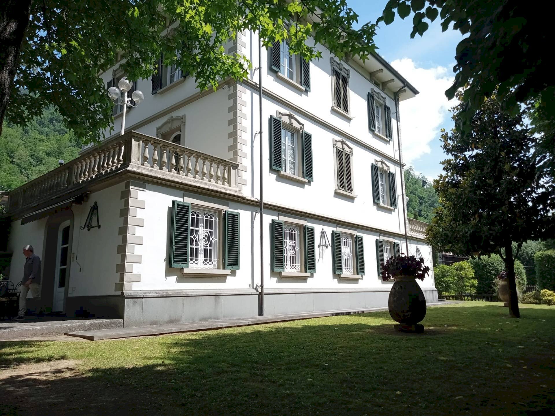 Foto 1 - Villa a Schiera via di lima
 
1, Bagni di Lucca - foto 1