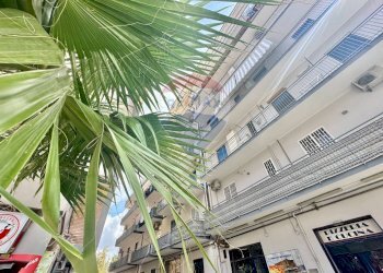 Edificio all\'aperto - Monolocale Via Adige
 
6, Marano di Napoli - foto 1