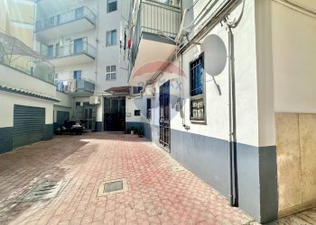 Edificio all\'aperto - Monolocale Via Adige
 
6, Marano di Napoli - foto 17