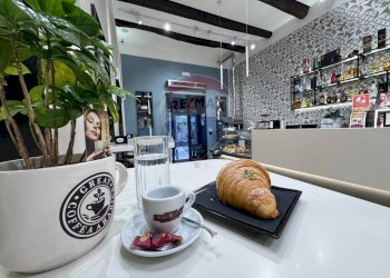 Dettagli - Cafeteria - Cold Bar CORSO UMBERTO I
 
58, Marano di Napoli - photo 9