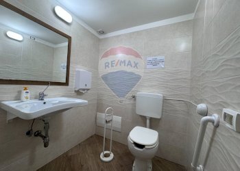 Bagno - Cafeteria - Cold Bar CORSO UMBERTO I
 
58, Marano di Napoli - photo 24