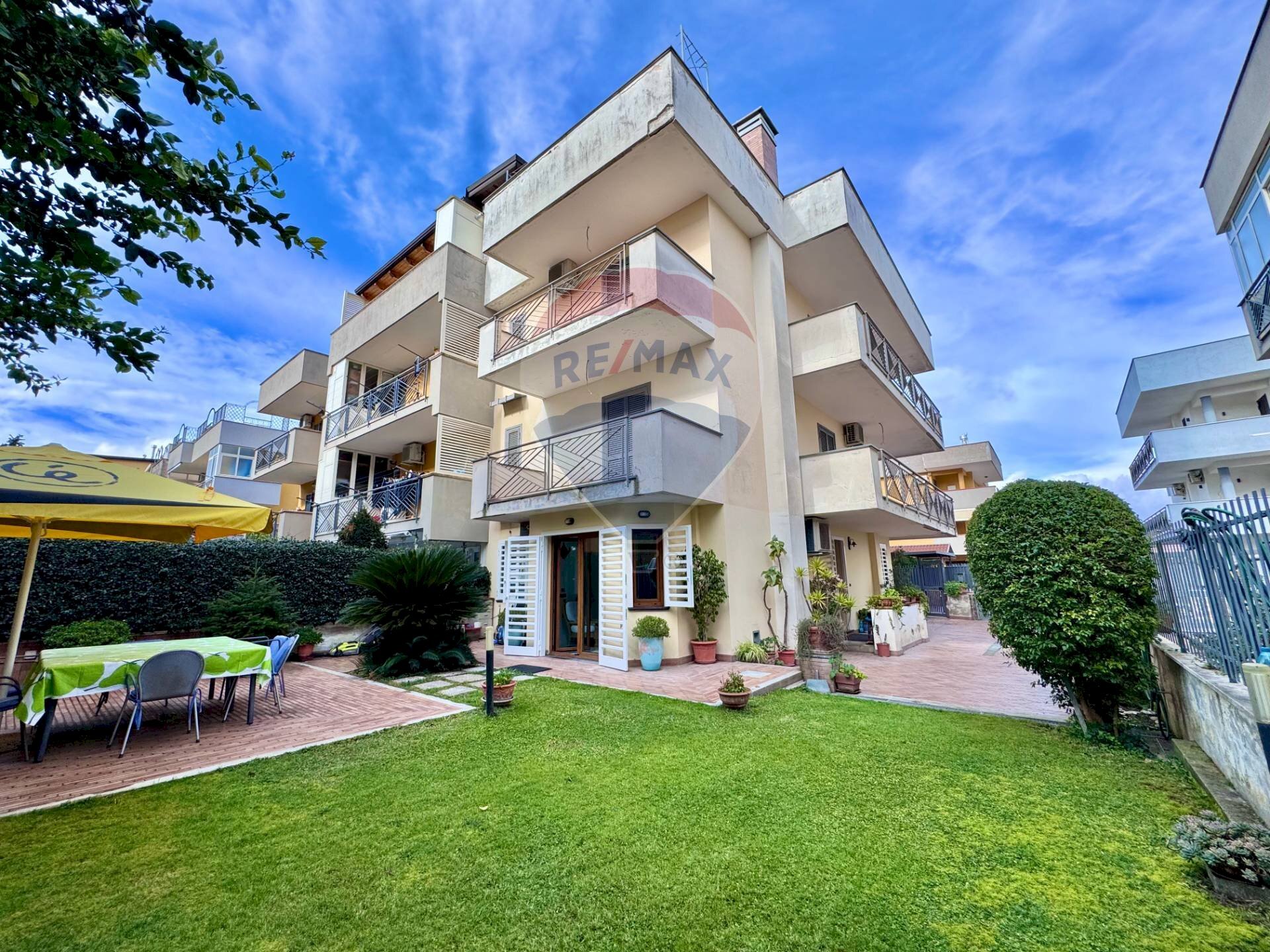 Edificio all\'aperto - Villa Papa Giovanni Paolo I
 
4, Mugnano di Napoli - foto 1