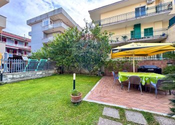 Giardino - Villa Papa Giovanni Paolo I
 
4, Mugnano di Napoli - photo 3