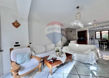 Soggiorno - Villa Papa Giovanni Paolo I
 
4, Mugnano di Napoli - photo 11