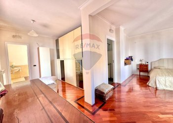 Camera / camera da letto - Villa Papa Giovanni Paolo I
 
4, Mugnano di Napoli - photo 32