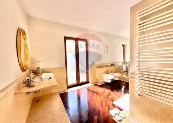 Bagno - Villa Papa Giovanni Paolo I
 
4, Mugnano di Napoli - photo 34