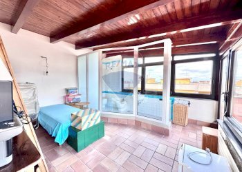 Camera / camera da letto - Villa Papa Giovanni Paolo I
 
4, Mugnano di Napoli - photo 51